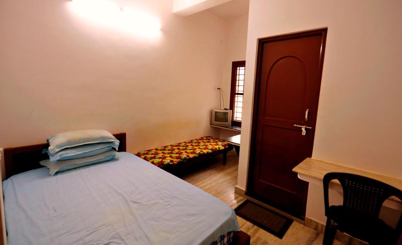 Arackal Tourist Home Tripunithura Exterior photo