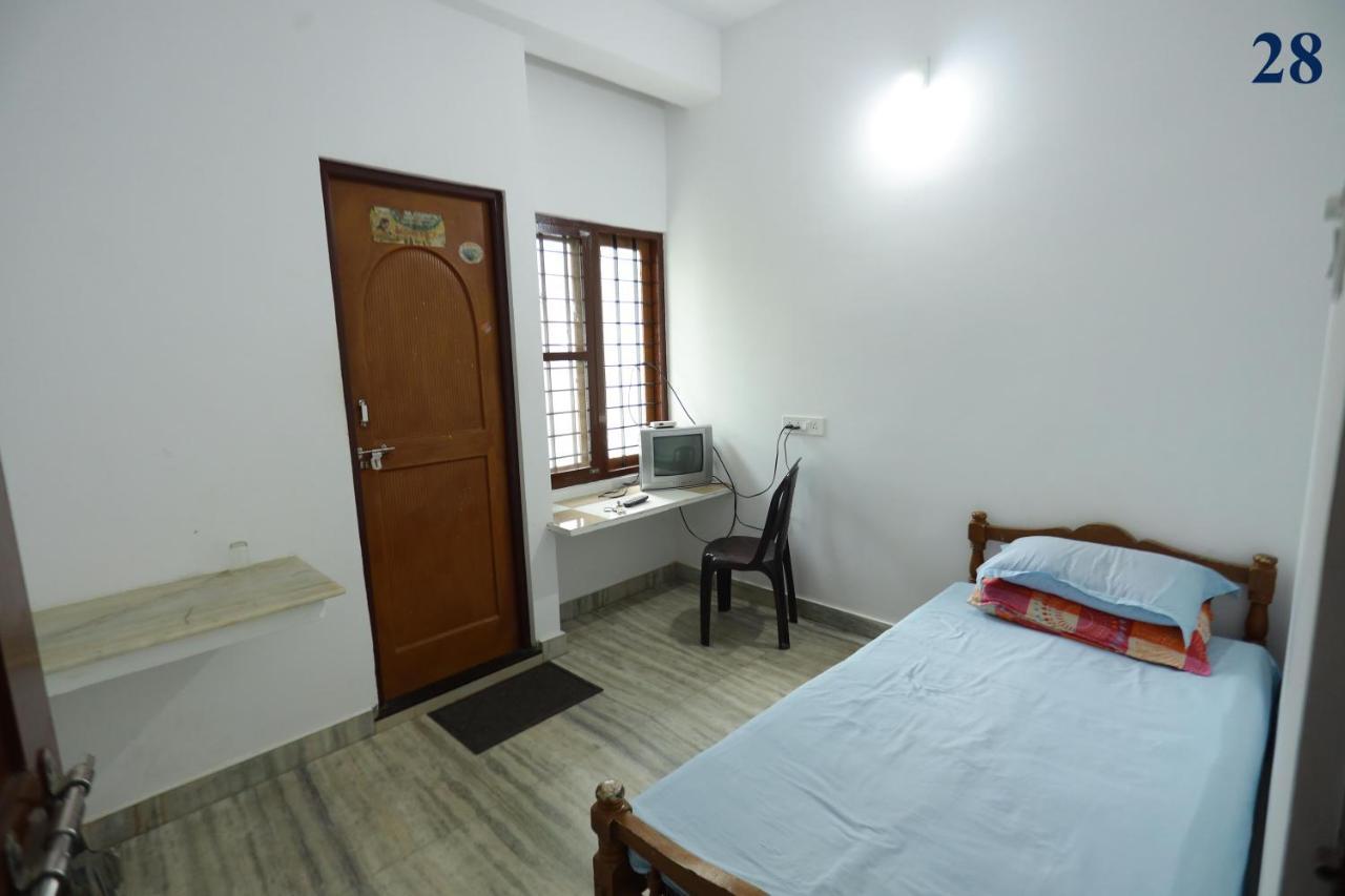 Arackal Tourist Home Tripunithura Exterior photo